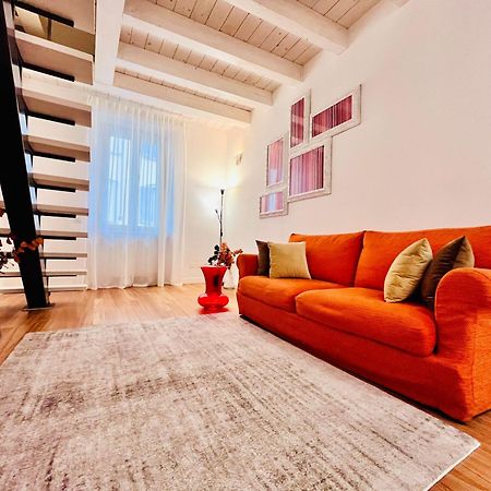 Riverside Loft Navigli - Spacious Two-Bedroom Apartment Милан Экстерьер фото